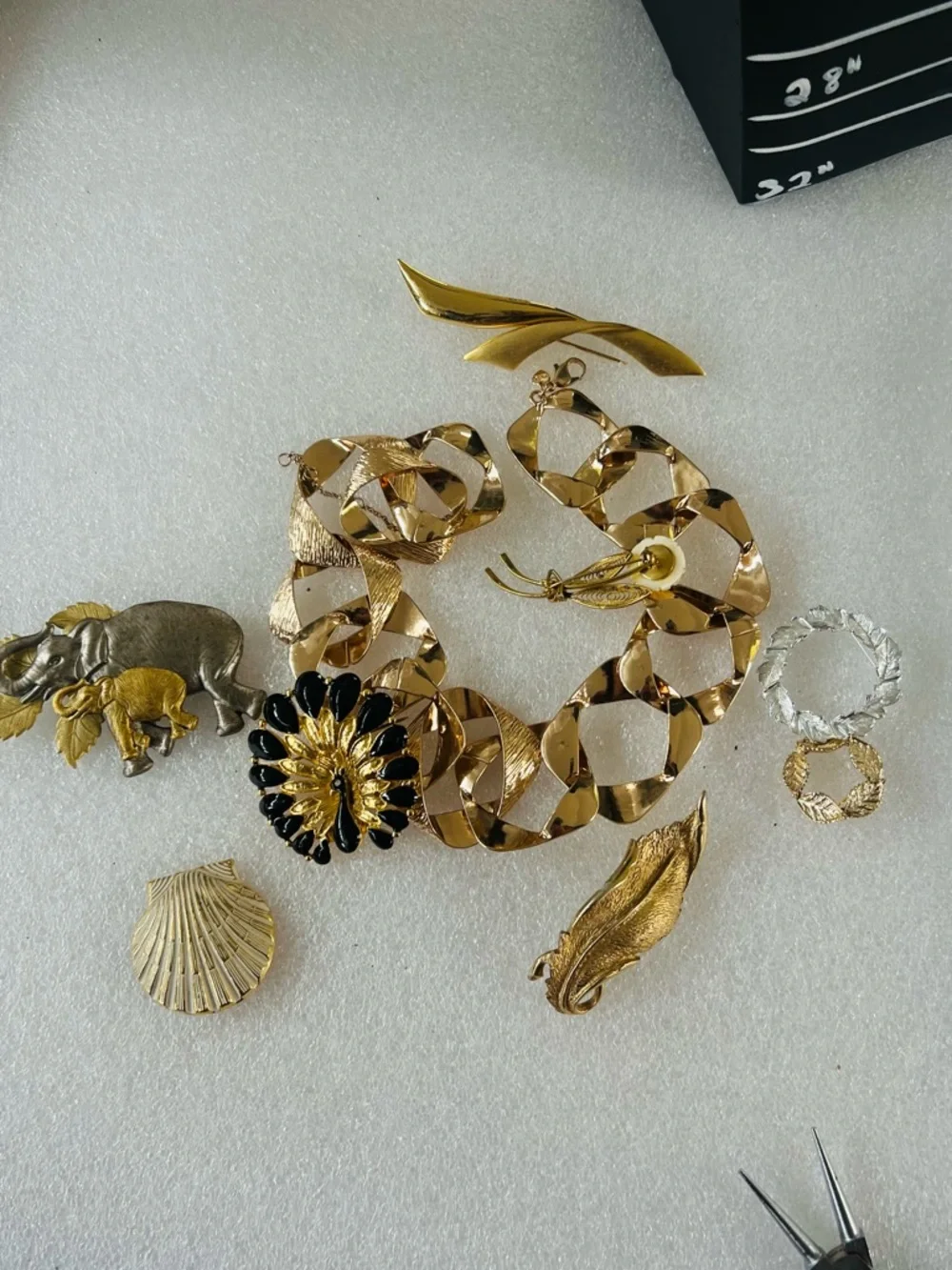 Upcycled Vintage Brooch Necklace "Earth Treasures" 16in - Picture 10 of 10